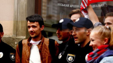 ​Белорусские болельщики во Львове познакомились с новой полицией и сдали кровь для раненых на Донбассе