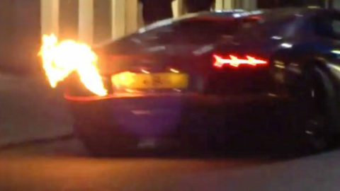 ​Посреди Лондона загорелся Lamborghini стоимостью $ 650 тыс