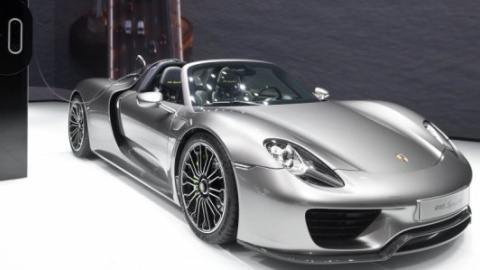 ​Porsche распродала все экземпляры своего самого дорогого суперкара