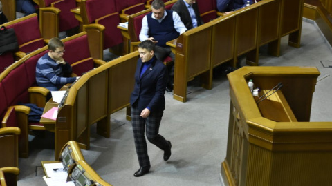 Савченко ходить в паби і на роботу в одних і тих самих речах. Фото: Країна