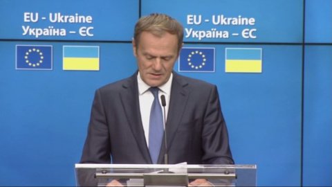 Президент Євроради назвав українців прикладом мужності та гідності українською мовою