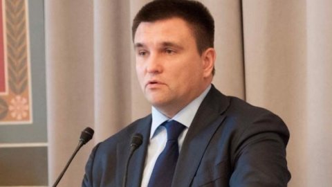 За повідомленнями ЗМІ, терористи захопили готель "Інтерконтиненталь" у Кабулі. Фото: newsler.info