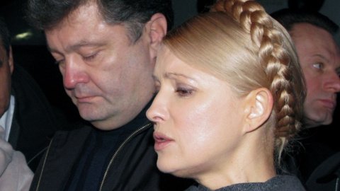 8 сентября Ющенко отправил в отставку Кабинет Министров во главе с Юлией Тимошенко
