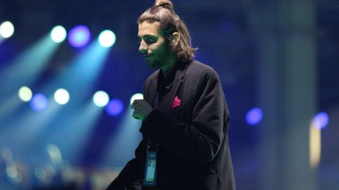 Наступним за переглядами йде виступ представниці Бельгії.