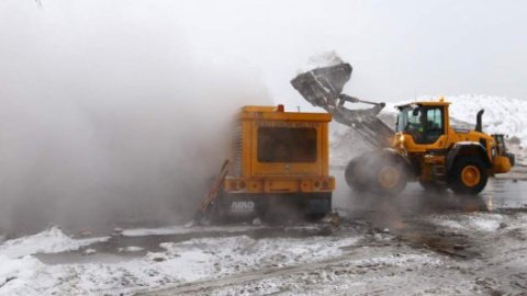 ​В Бостоне из-за снегопада приостановят работу общественного транспорта