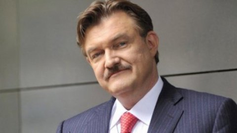 Киселев: законопроект о запрете иностранным компаниям владеть телеканалами списан с российского законодательства