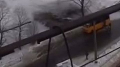 Опубліковано відео обстрілу блокпоста під Волновахою