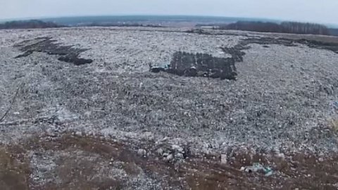 ​Главная мусорная свалка Киева с высоты птичьего полета