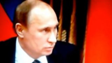 Путін заявив, що варіанти розвитку подій два - або йде він, або йдуть неефективні чиновники. Скриншот з відеоролика
