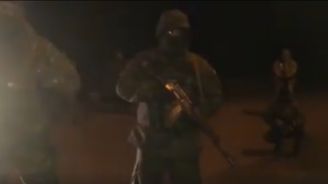 Поліція зупинила автоколону активістів і Парасюка. Скріншот відео