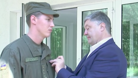 Вчинок військового гідний медалі. Скріншот відео