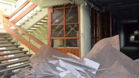 Журналісти показали, що залишилося від будівлі Маріупольської міськради