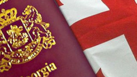 Причиной инцидента стало требование депутата от оппозиции поддержать сторонников евроинтеграции Украины.