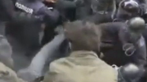 Бійка почалася раптово. Скріншот трансляції "Радіо Свобода"