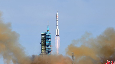 Назва космічного корабля перекладається як "священый човник". Фото: cdn3.gbtimes.com