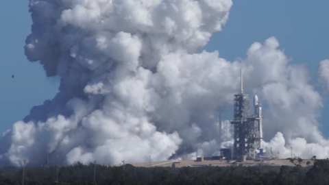 SpaceX провела вогневі випробування Falcon Heavy: опубліковано відео