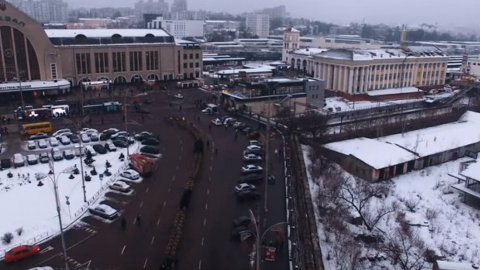 Урочистості пройшли на території Меморіалу пам'яті Героїв Крут поблизу села Пам'ятне в Борознянському районі. Скріншот відео youtube.com/watch?v=JxlJoe0JUIQ
