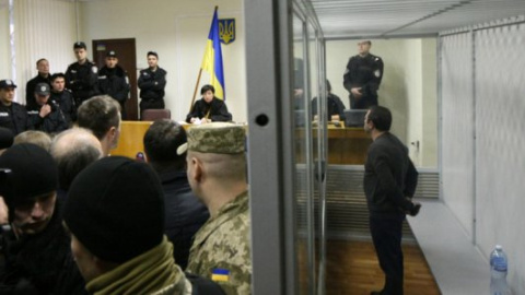 Міліціонер знепритомнів під час суду щодо обрання запобіжного заходу для Корбана