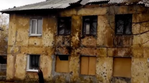 Опубліковано нове відео зруйнованої через обстріли частини Донецька
