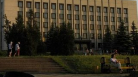 Алчевский горсовет.