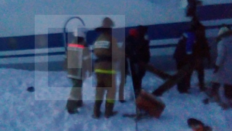 З'явилися перші фото і відео з місця аварії літака в Якутії