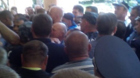 ЗМІ: в Рацевому сталася бійка між "Азовом" і охоронцями