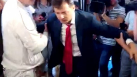 ​Александр Шевченко ударил Ляшко в кулуарах Рады