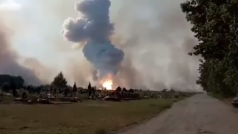 В окупованому Донецьку сталася сильна пожежа. Скріншот відео twitter.com/666_mancer