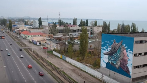 Два нових одеських мурала зняли з дрона. Скріншот відео youtube.com/watch?v=6KJsBovp6pE