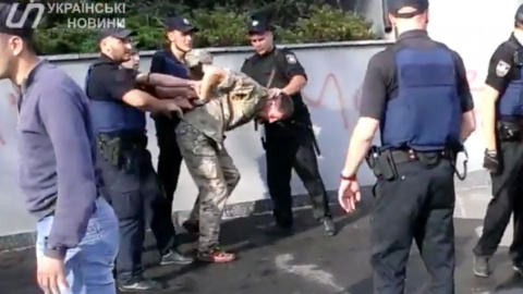 Видео дня: пожар и задержание нападавших на "Интер"