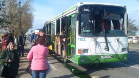 В составе взрывного устройства были тротиловые шашки, две гранаты, шурупы и стружка. Фото: группа "Взрыв автобуса в Волгограде" "ВКонтакте".