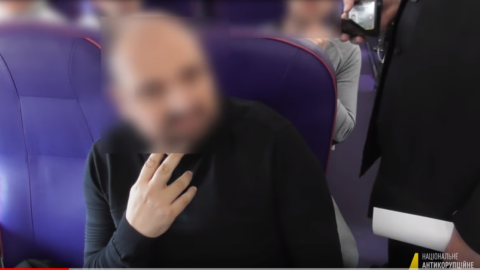 Як в аеропорту Розенблата висаджували: опубліковано відео