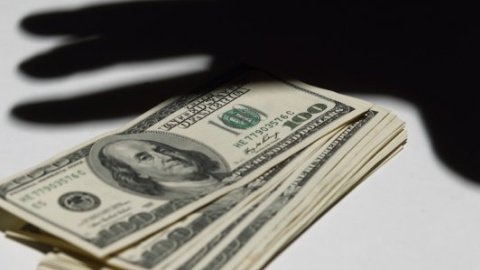Секретаря міського суду пограбували більш ніж на мільйон гривень