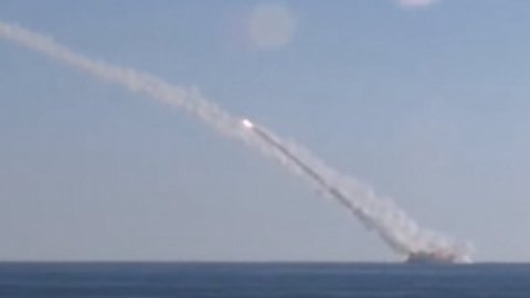 ​Россия впервые нанесла ракетные удары в Сирии с подлодки