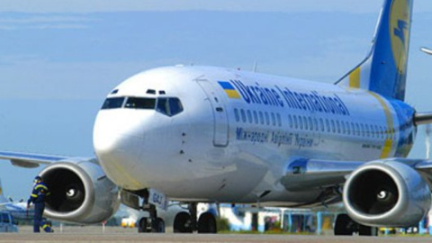 МАУ виправдовує "золоті бутерброди"
