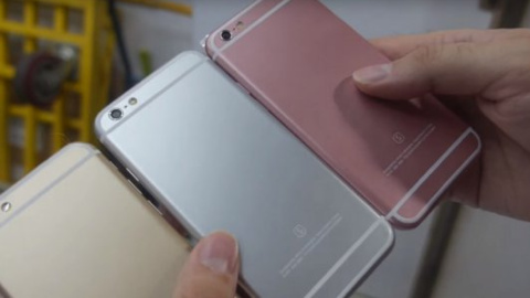 Китайцы создали дешевую копию нового iPhone. Скриншот Youtube.