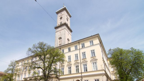 У підрозділах ЛМР проводять обшуки і вилучення документів. Фото: zaxid.net