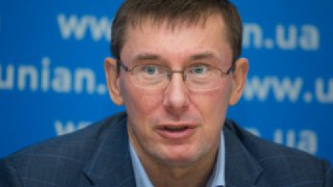 Луценко верит, что Рада определится с новым большинством.