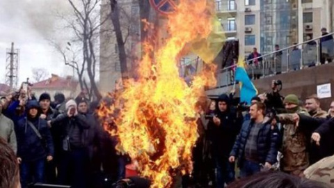 Мітинг за звільнення Савченко в Одесі: поліція застосувала сльозогінний газ і кийки