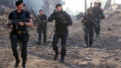 ​В Великобритании прошли аресты по делу об утечке "Неудержимых 3"