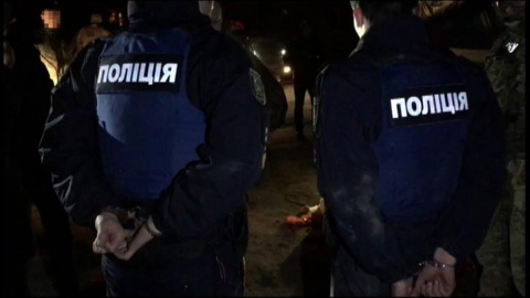 СБУ спіймала поліцейських під час отримання хабара. Фото: facebook.com/SecurSerUkraine