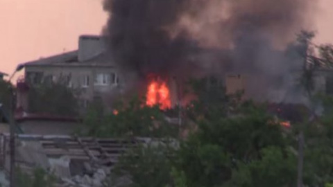 ​Опубліковано відео, як в Пісках вибухають запальні міни