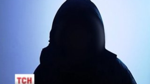 Выложивший в сеть видео с издевательствами "Беркута" милиционер бежал в ЕС