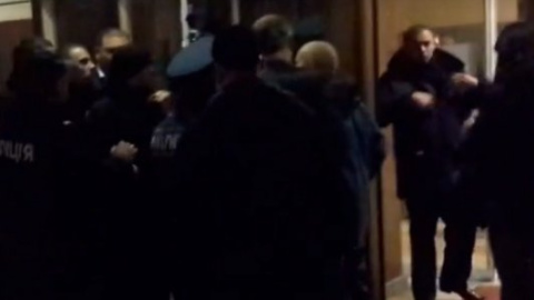 Добкину разбили нос в суде над Лукаш