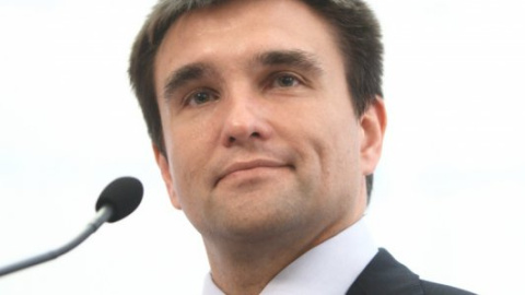 Клімкін та Ніколсон поклали квіти до могили Невідомого солдата у парку Вічної Слави