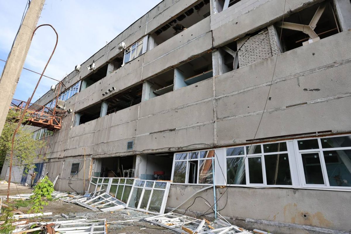 Ракета Х-59 влучила по харківській телевежі. Фото: Синєгубов