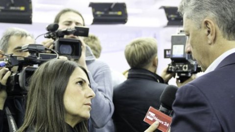 ​Брифинг лидера "Оппозиционного блока" Юрия Бойко о фальсификациях результатов выборов