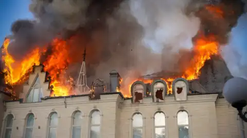 Russia hits Odesa with a cluster Iskander on April 29 – Pletenchuk