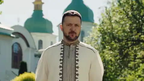 Zelenskyy congratulates Ukrainians on Easter and invites them to unusual exhibition
