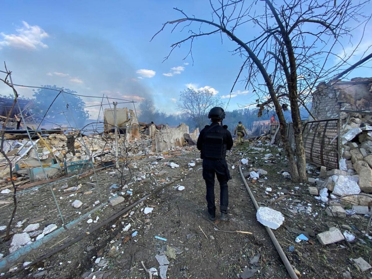 Destructions due to hit of a modified FAB-1500. Photo: facebook/Serhii Bolvinov